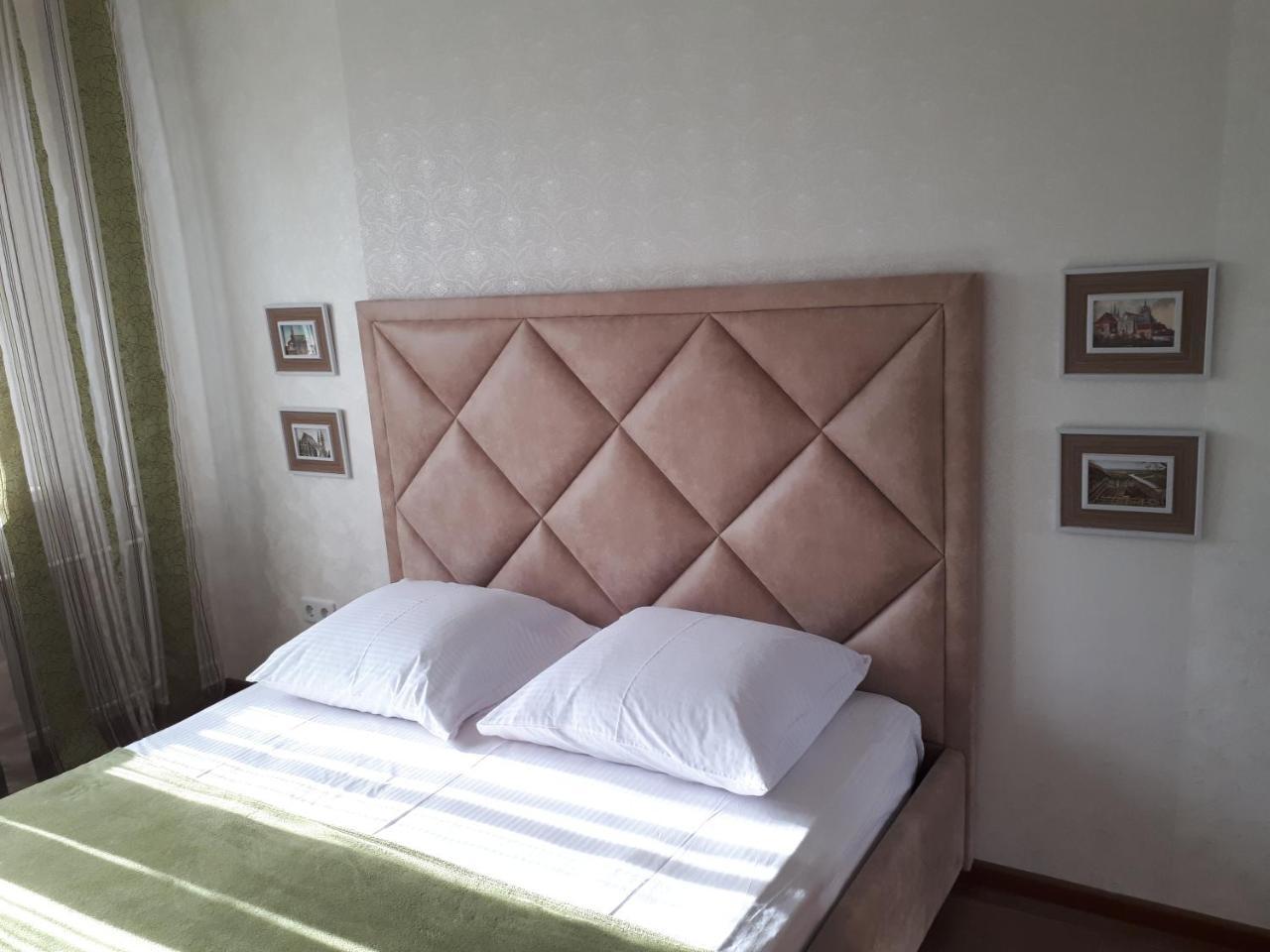 Apartmán Nebesnoyi Sotni Žytomyr Exteriér fotografie
